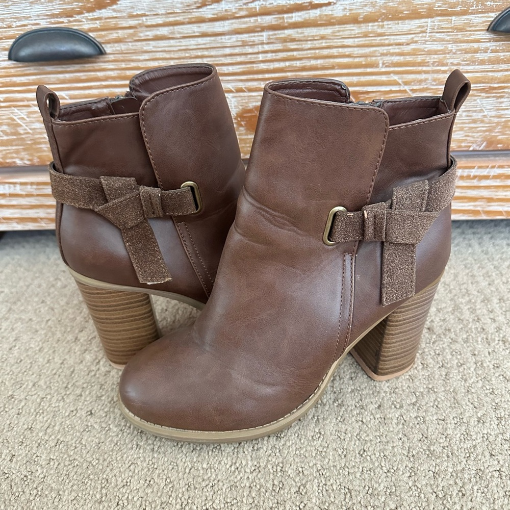 Target Saddle Brown Side Tie Booties